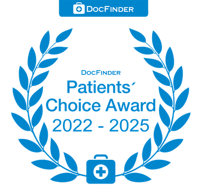 Ein blauer Lorbeerkranz mit der Aufschrift „Patients Choice Award 2022-2024“ von Doc Finder