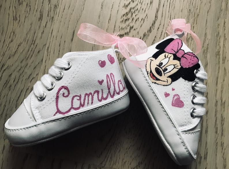 Scarpine neonato dipinte a  mano Minnie
