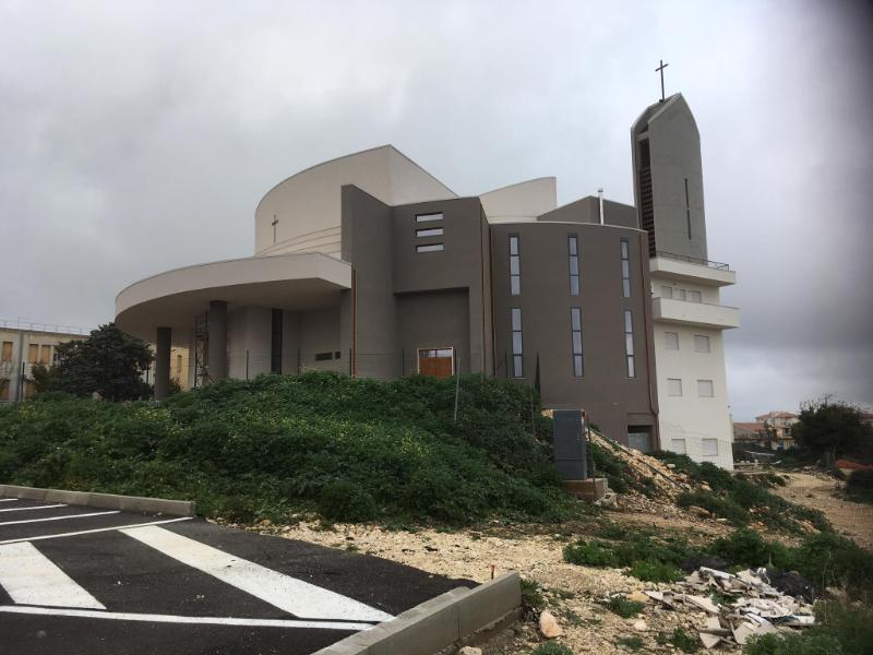 chiesa dopo ristrutturazione prospetto