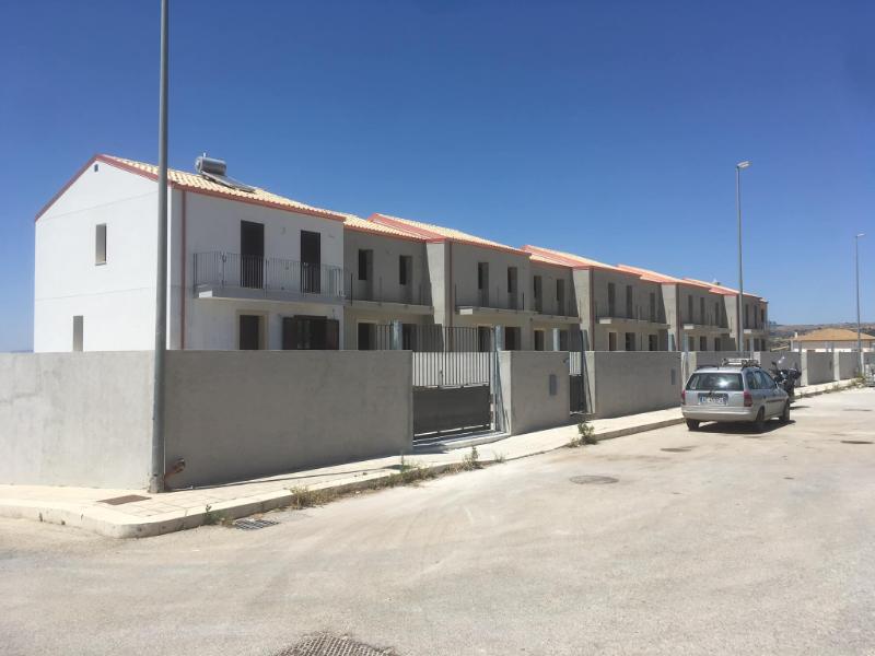 villette a schiera di nuova fabbricazione