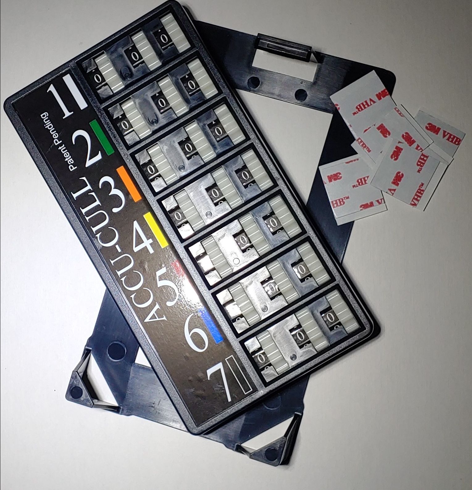 A package of accu-cull elite e-con tags