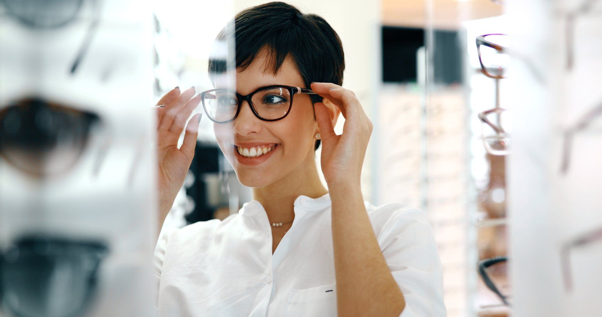 How to Find the Perfect Frames for Your New Eyeglasses