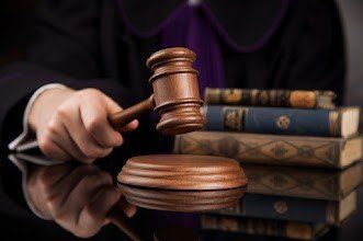 Judge Gavel with Law Book — New Port Richey, FL — Brad’s Bail Bonds