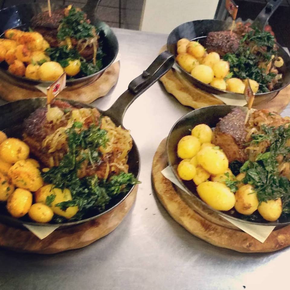 herzhaftes Gericht mit Kartoffeln