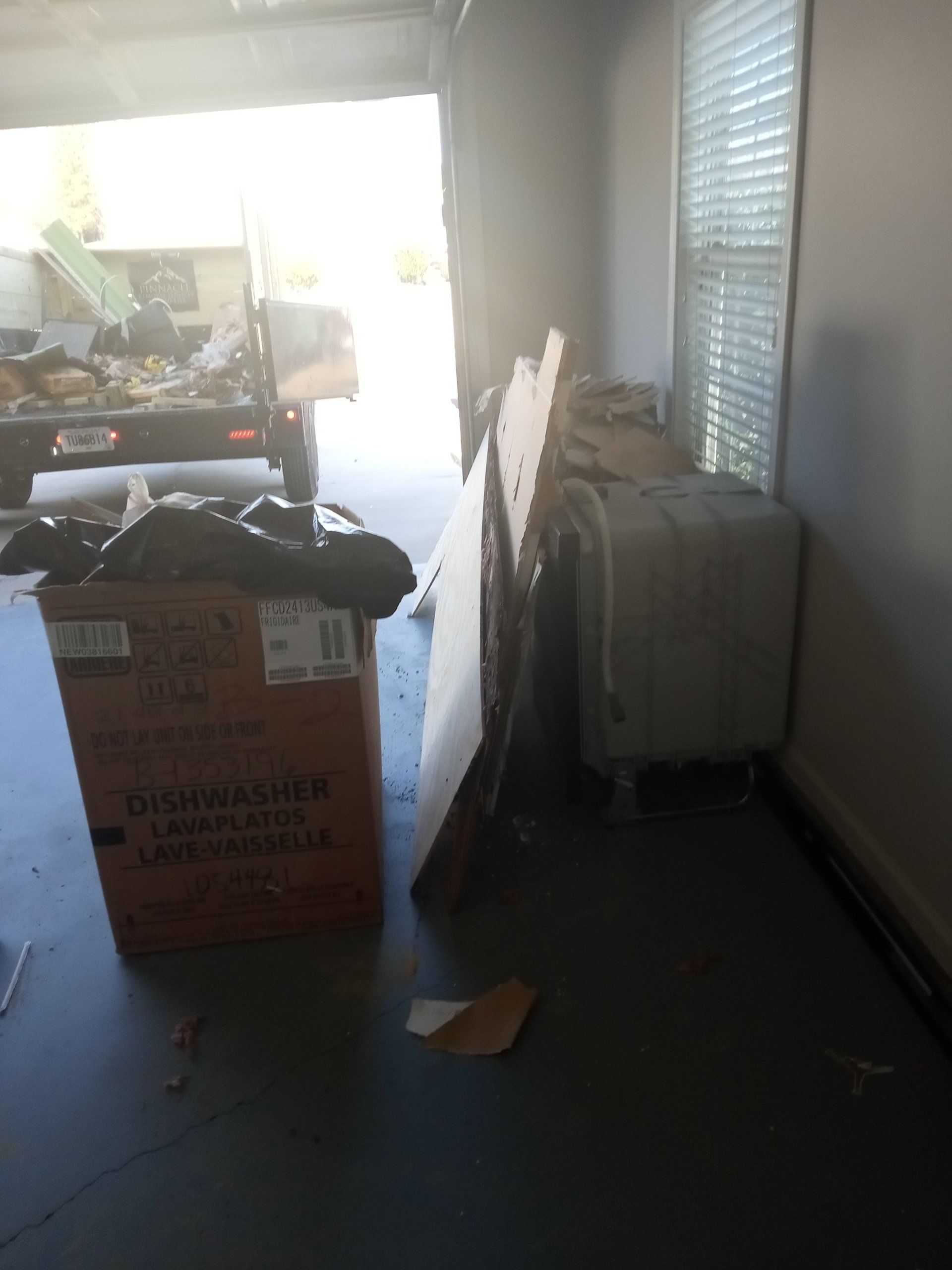 tenant cleanout, property cleanup, best junk removal services near me, atlanta georgia, pinnacle removal services