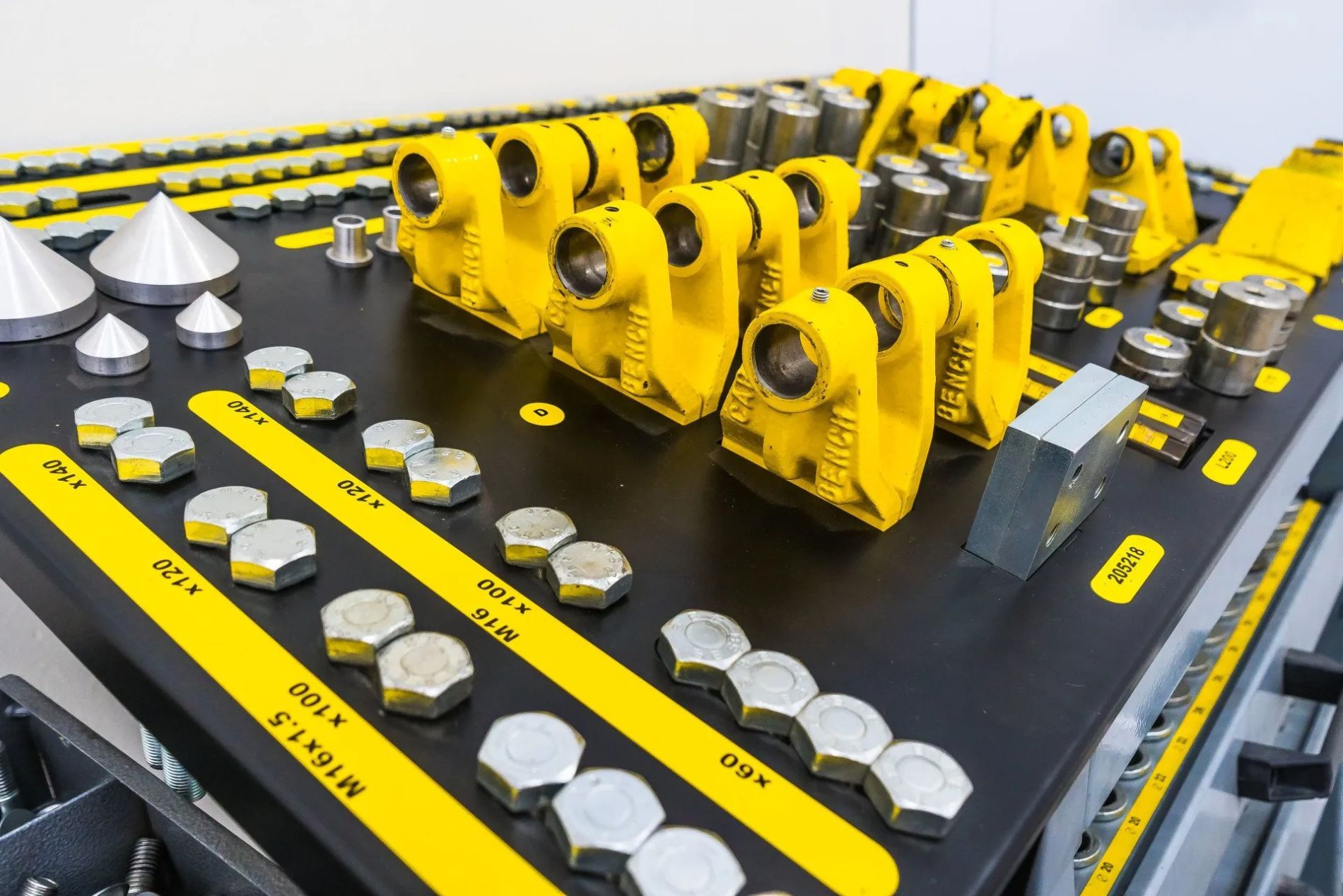 strumentazione di un'autofficina