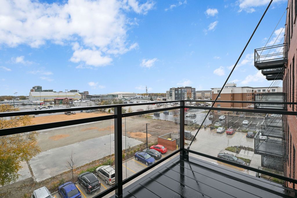 Apartment with balcony near Greenbay, Wisconsin