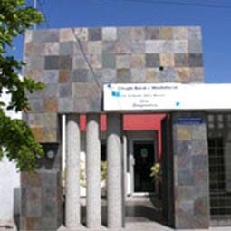 DR. ROBERTO SILVA RIVERA – Certificaciones y asociaciones