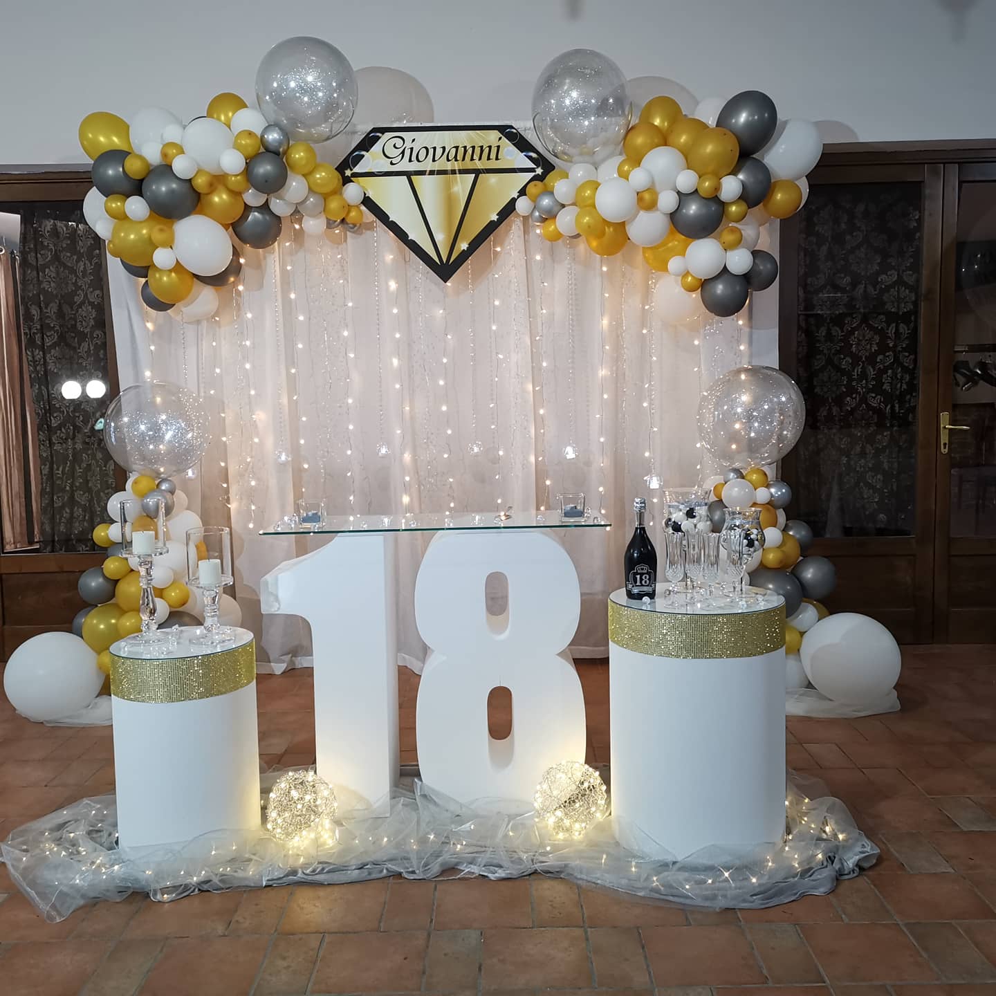 decorazioni per festa di diciotto anni