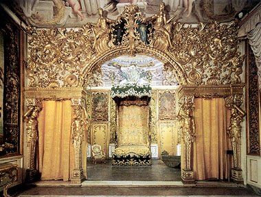 Palazzo Mansi Lucca - Alcova Guida turistica di Lucca Stella Fabiano