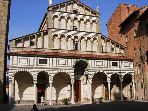 Cattedrale di Pistoia Guida turistica di Pistoia Stella Fabiano