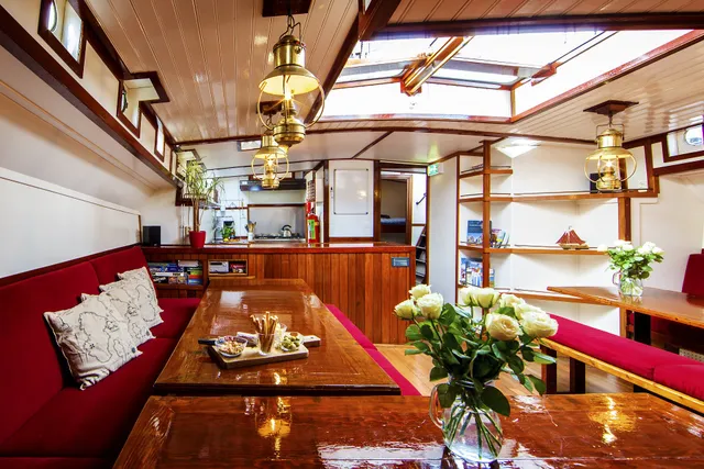 Lounge Zeilschip Lauwerszee