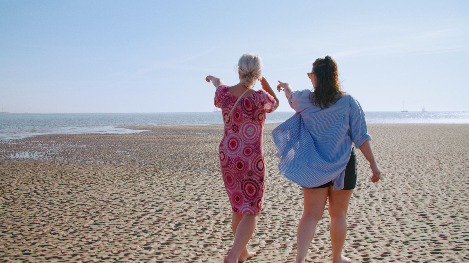 Wandelen over ongerepte stranden