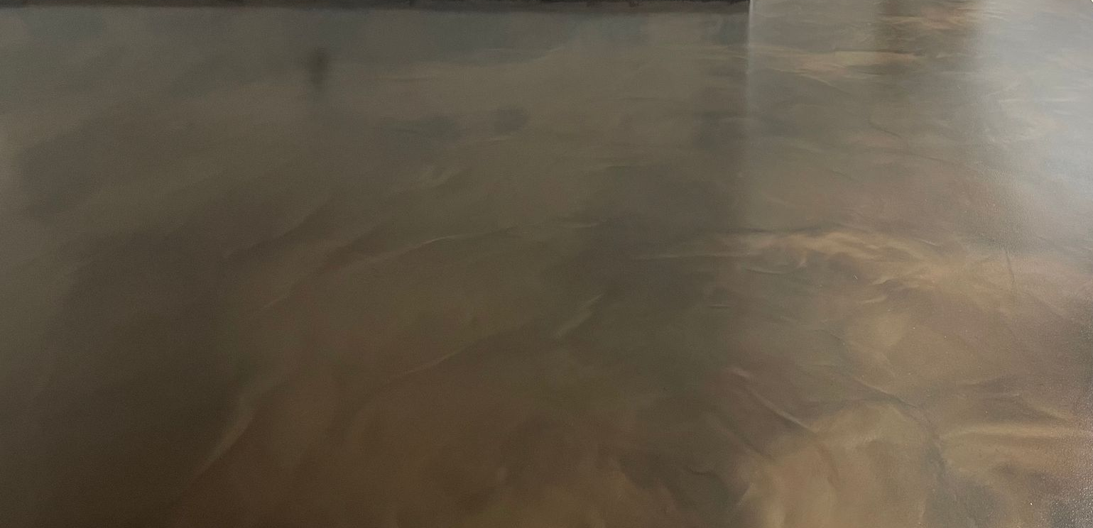 Epoxy Floor Wasilla sandal metallic over black base