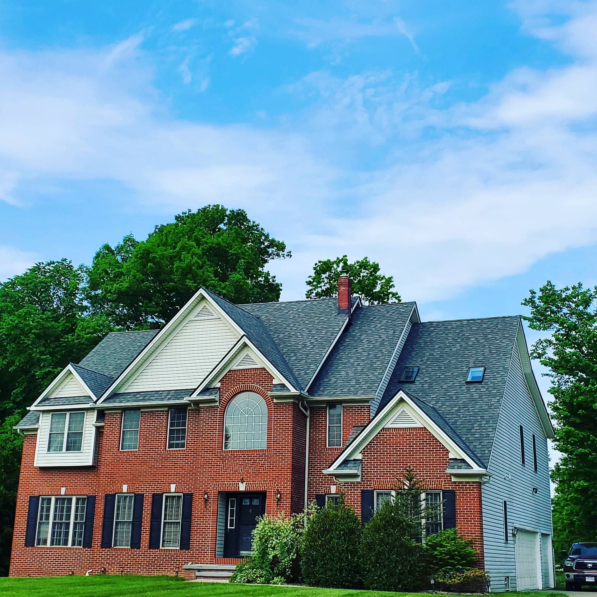 Simple House — Cleveland, OH — Iman Roofing