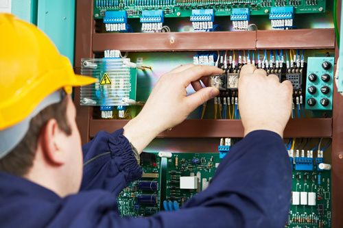 Experienced technician offering electric work in an industrial area in Sutton, NE