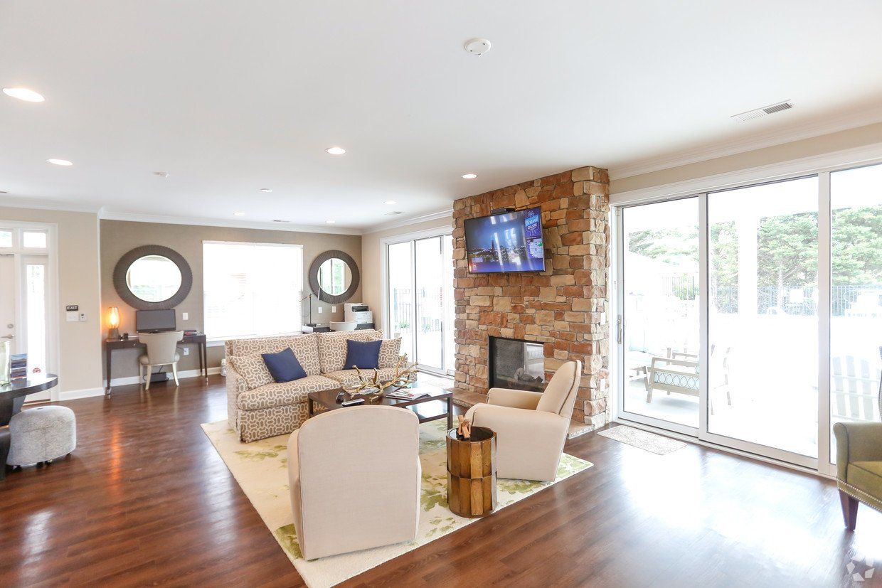 Hawks Landing Apartments