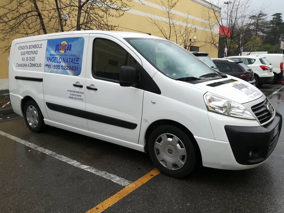 veicolo per consegne bombole