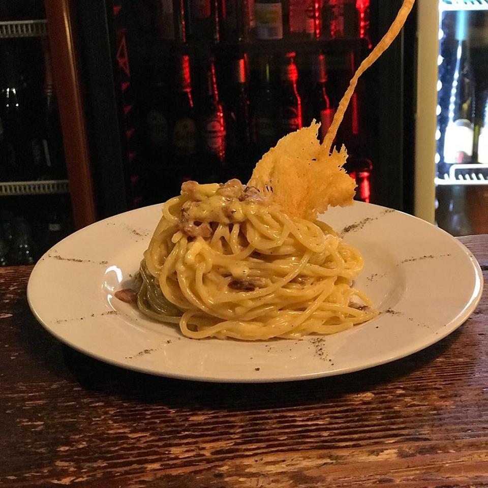 plats de pâtes romains