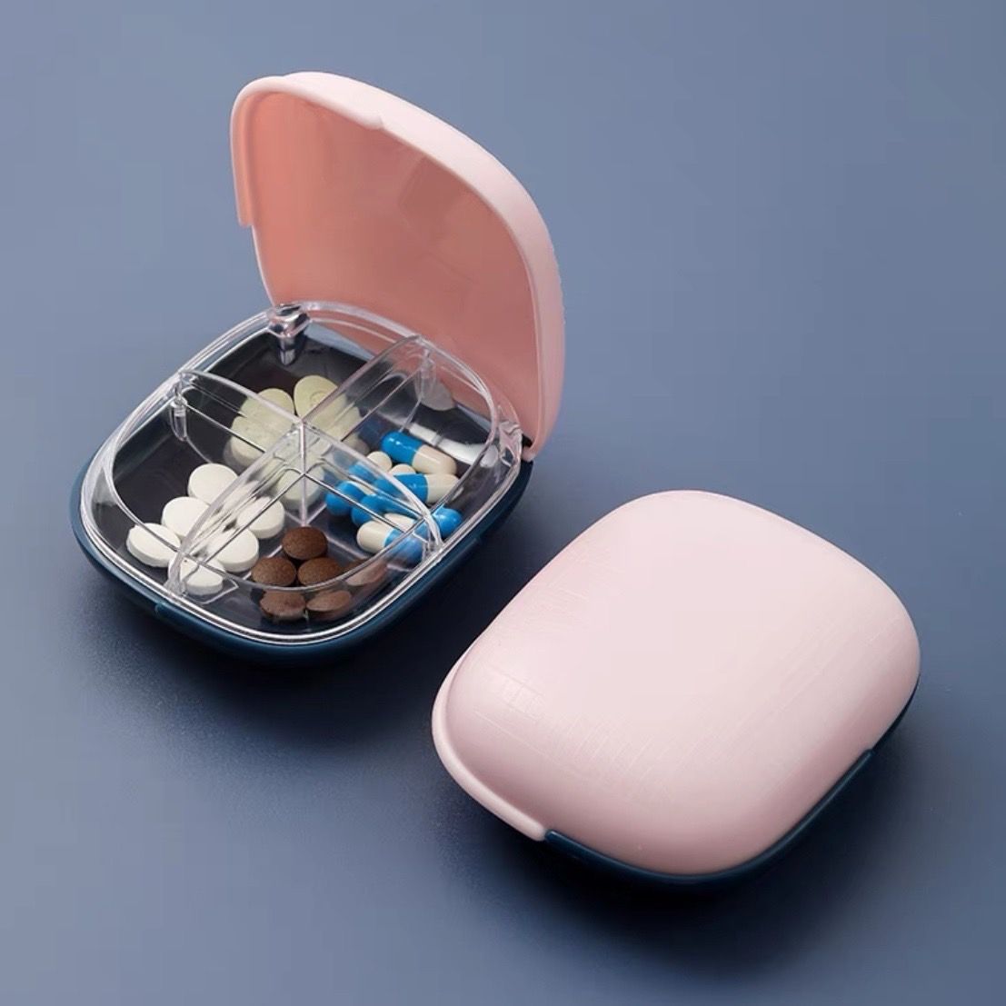 1688小工具- 3BOSSWU小商品｜膠囊錠狀盒｜便攜式迷你小號大空間｜粉餅式隨身攜帶分裝盒｜粉藍色｜$120/個