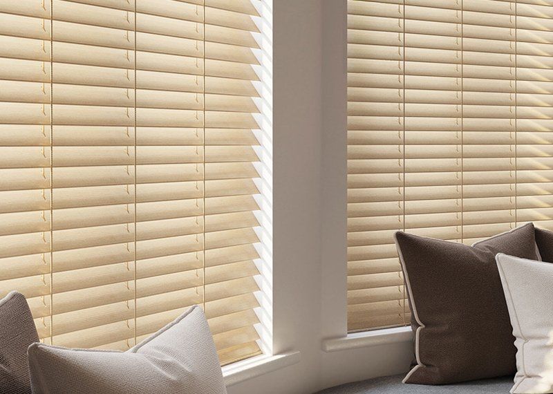 plain Roman blinds for your home