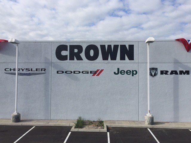 Crown Sign on the Wall - Oxnard, CA - Vargas Signs