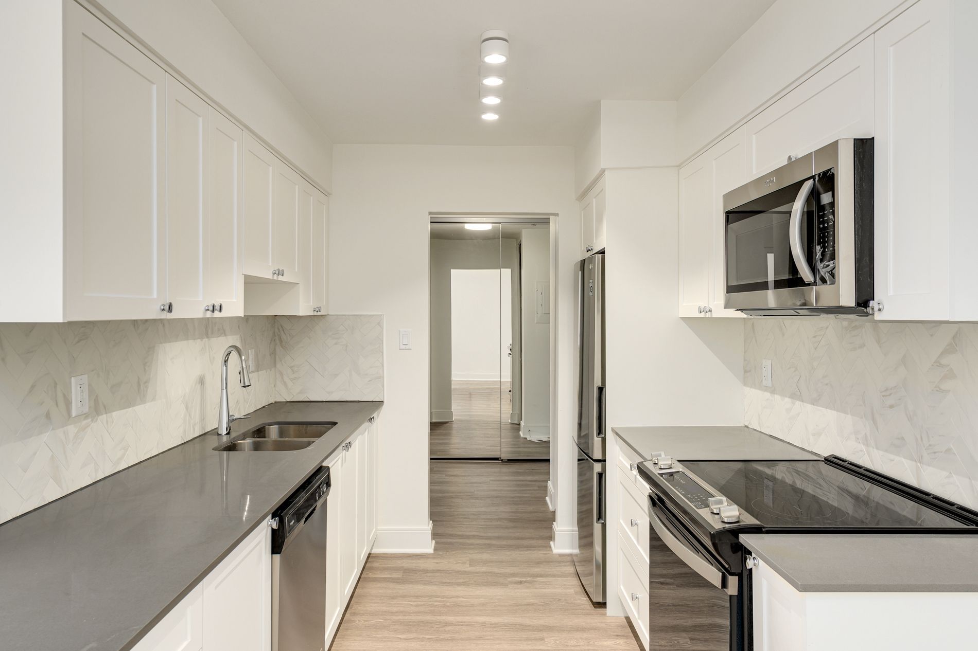 Fraser Tolmie Apartments Suites