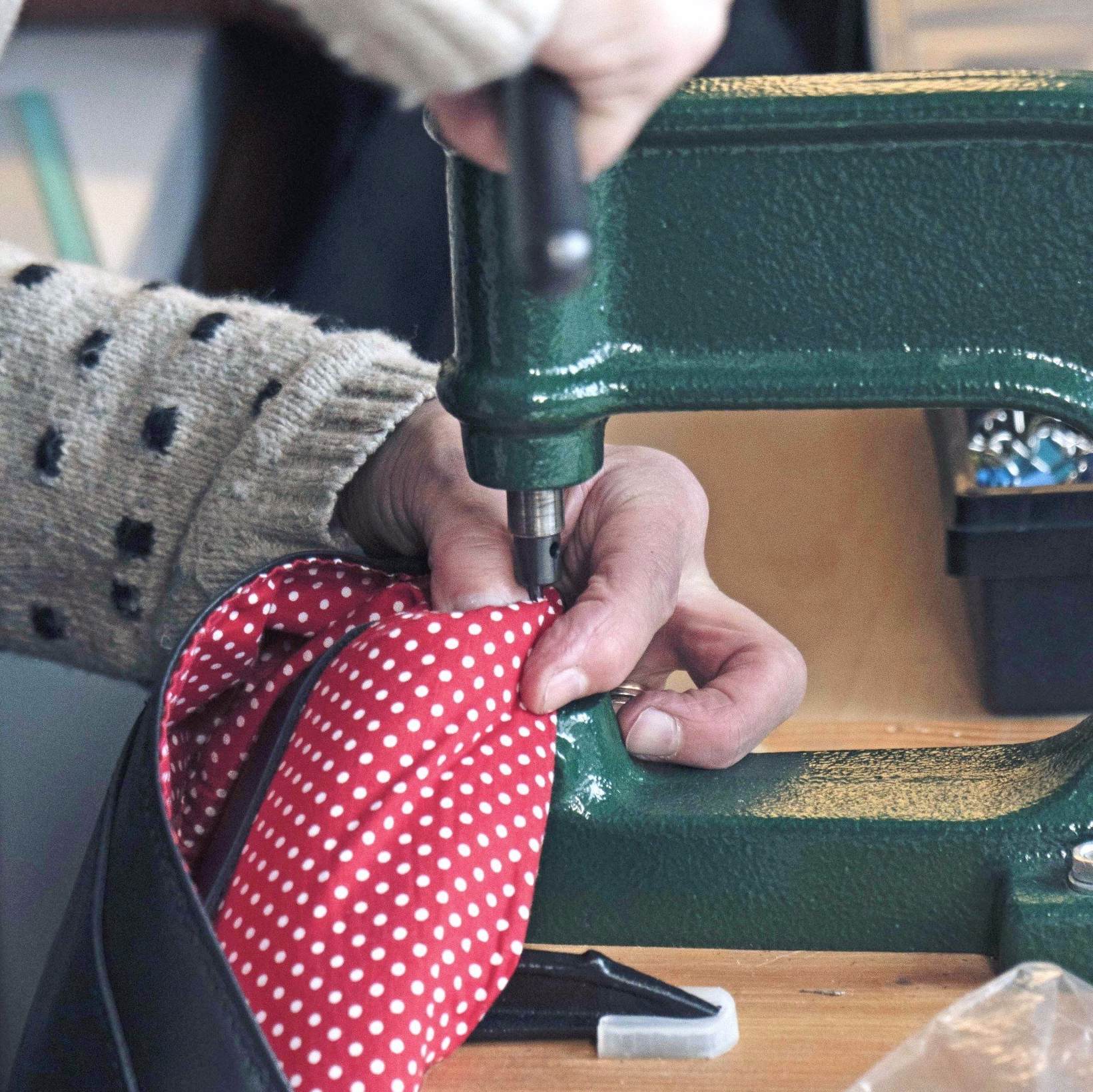 tas breda custom made