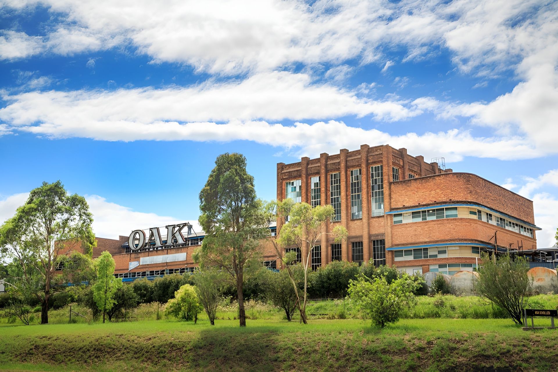 Brick Building — Best Price Towing in Muswellbrook, NSW