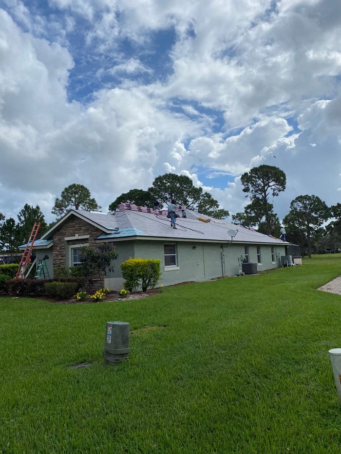 Home With Garden — Sebring, FL — Robert E White II Inc.