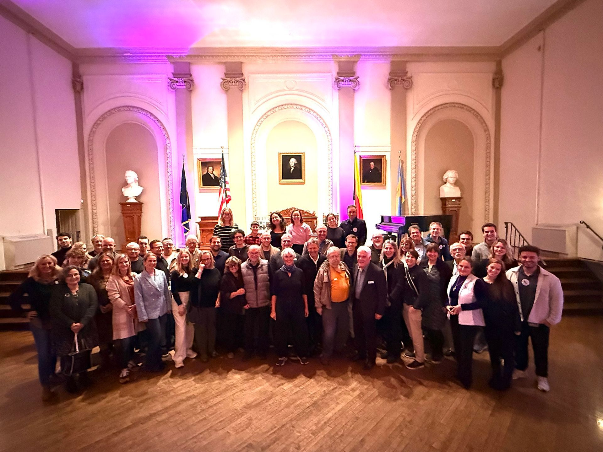 Group Picture with Andrea Paluch and Robert Habeck inside the Auditorium