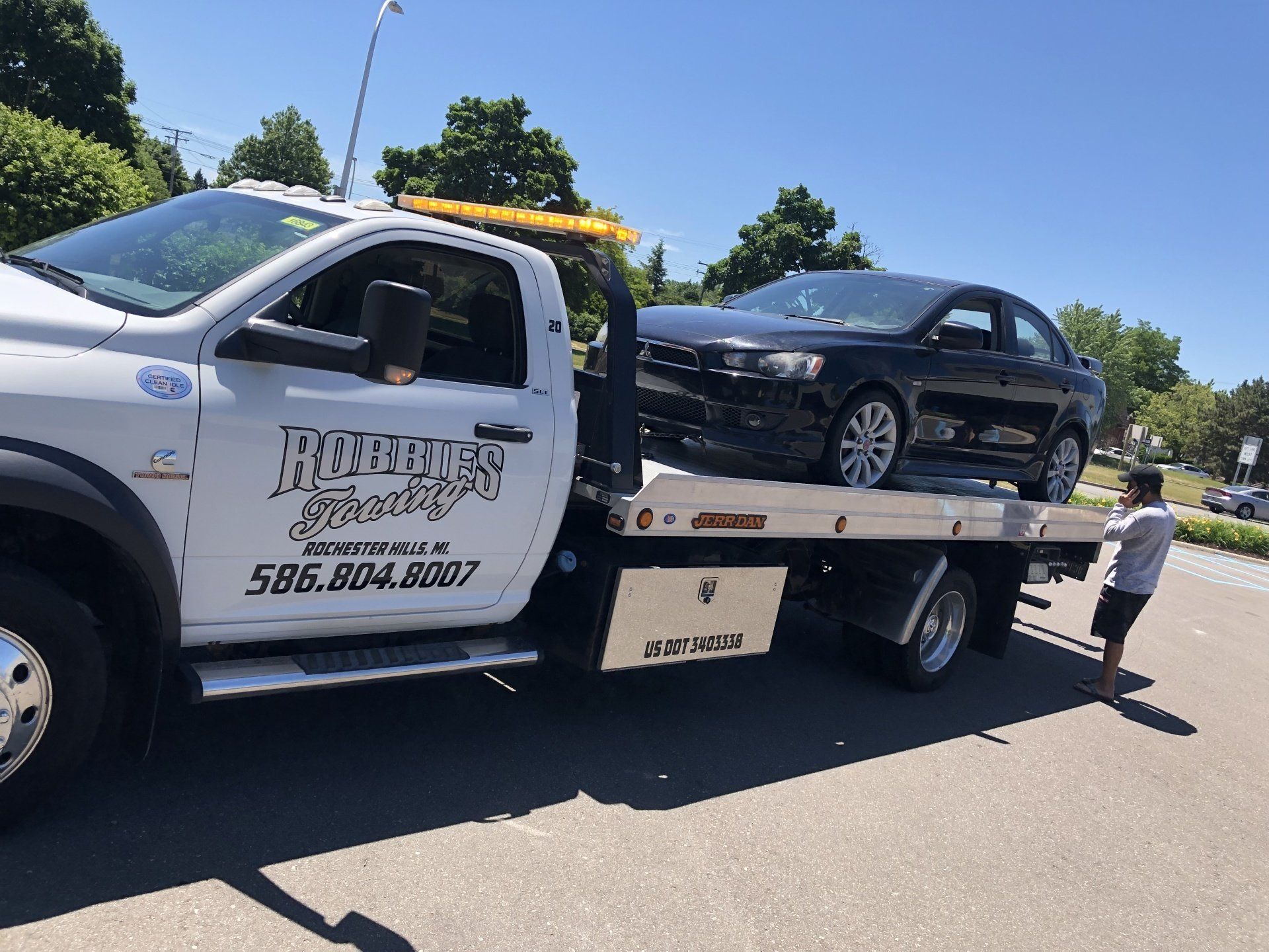 flatbed tow trucks