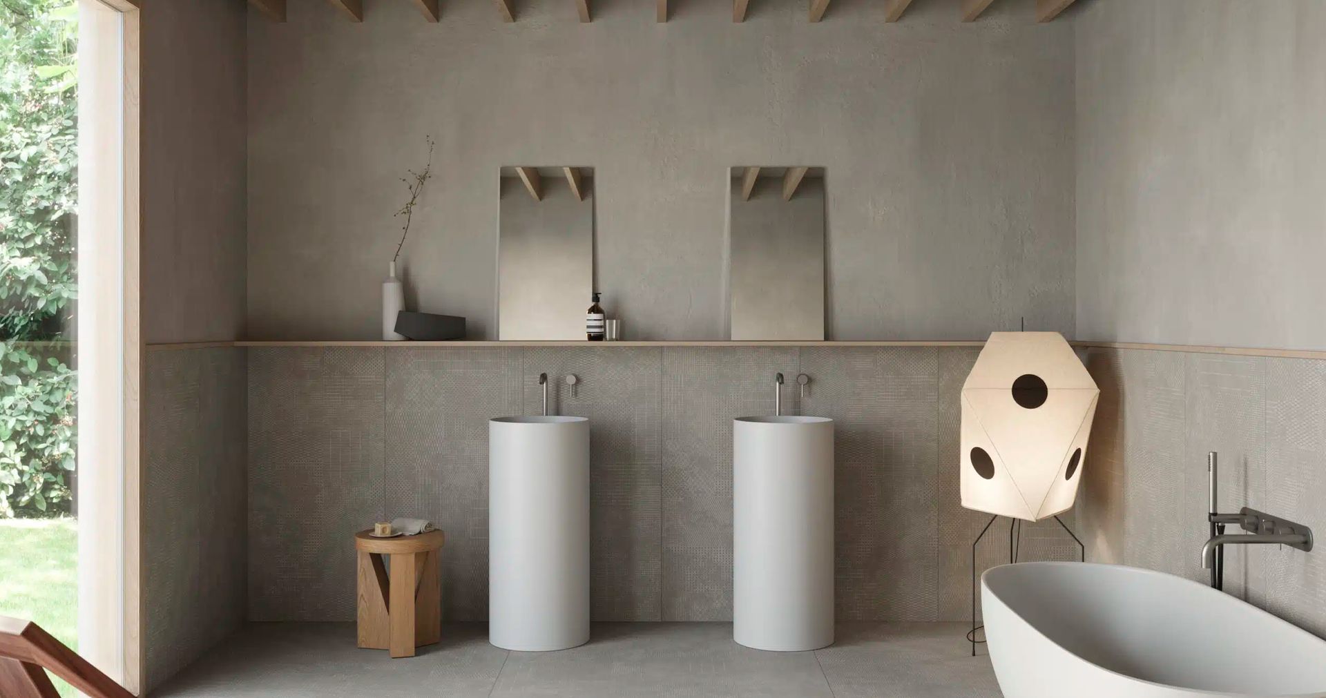 Collezione di piastrelle in gres porcellanato colorato in massa (full body), rettificato monocalibro, adatta per un utilizzo a pavimento e a rivestimento. La collezione è caratterizzata da tagli di grandi dimensioni, disponibili in due formati – 60×120 cm e 120×120 cm – spessore 6 mm, in tre famiglie di colore – Avorio, Grigio e Antracite.