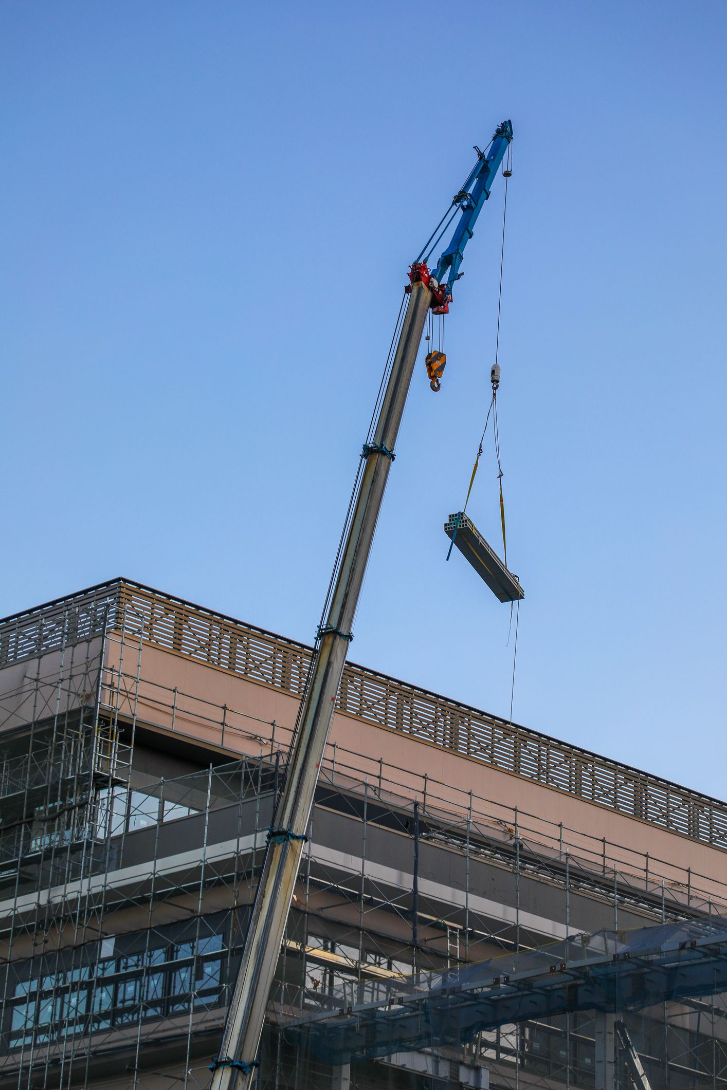 Steel Structure Erection - Atascadero, CA - A Superior Crane
