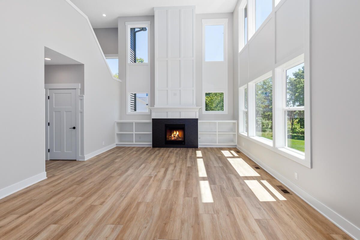 4372 Cloverleaf Court SE Lot 2, Kentwood, 49546 - living room