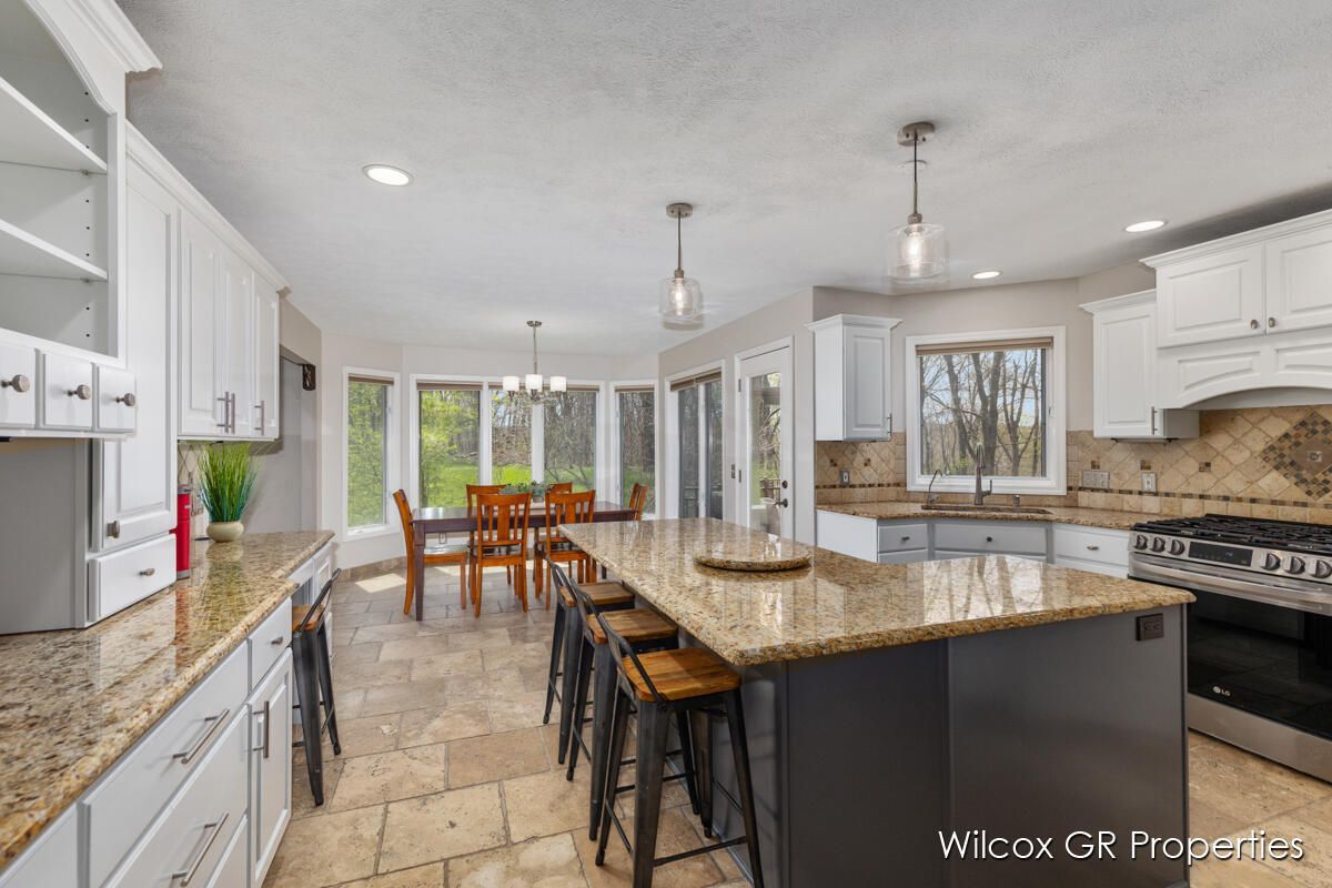 401 Grand Valley Court NE, Ada, Michigan 49301