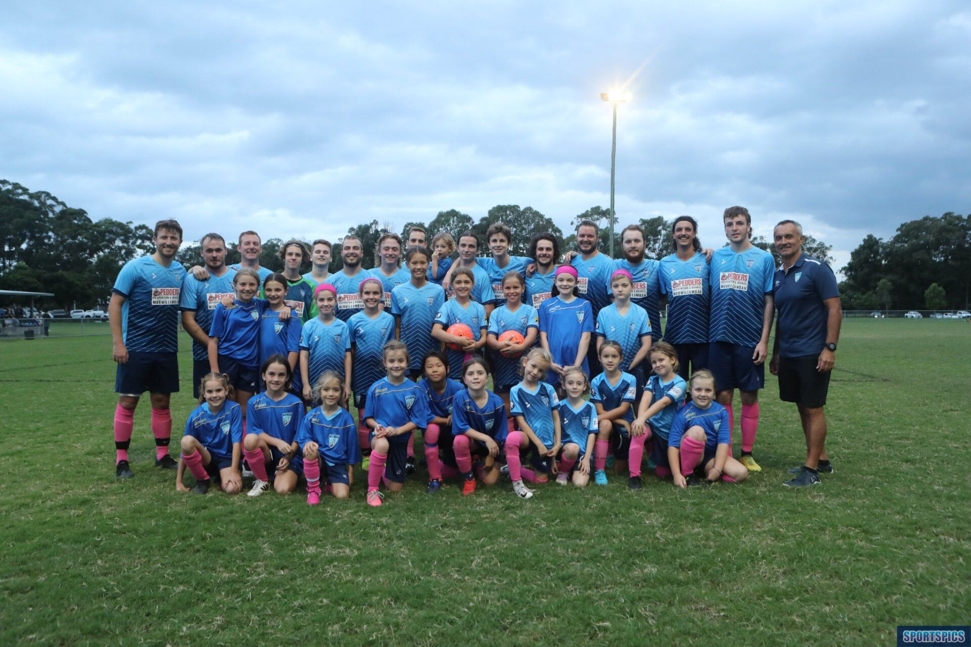 tweed united team photo mixed