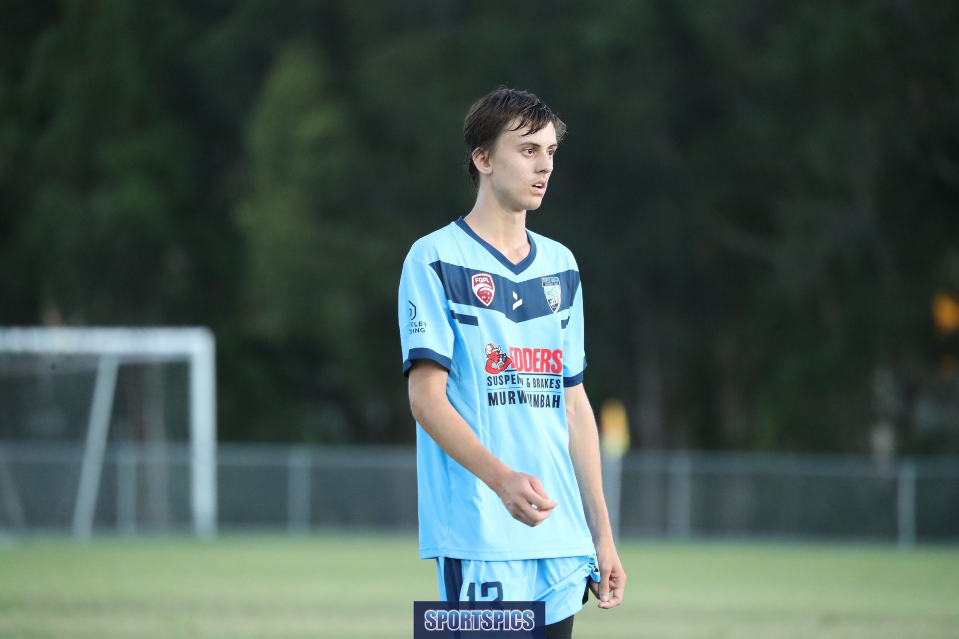 tweed united footballer looking around