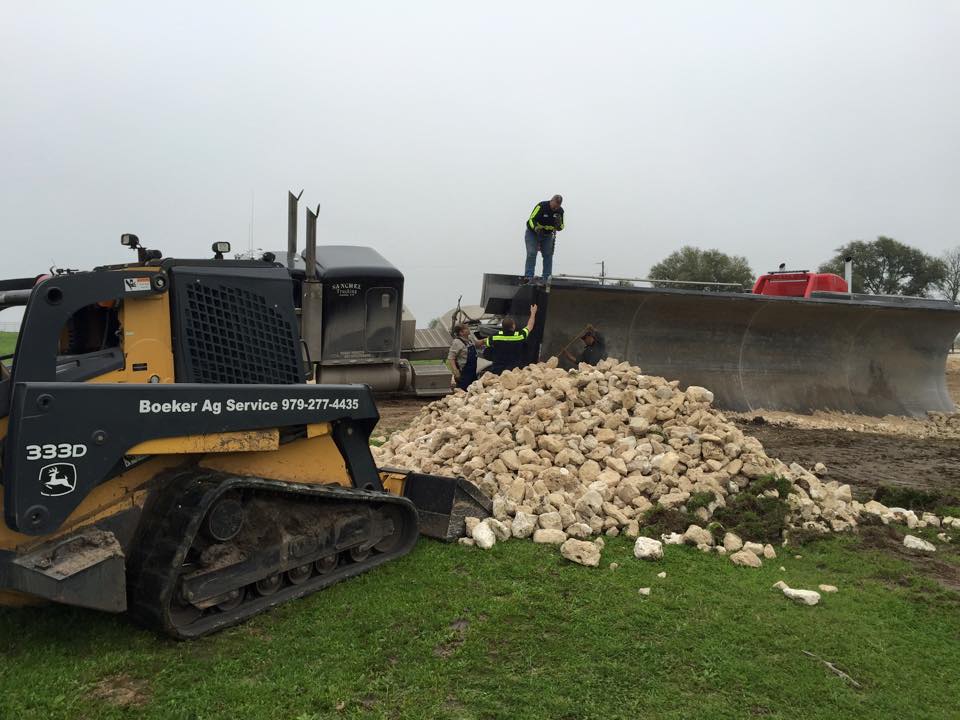 Gravel Road Construction for Carmine, TX