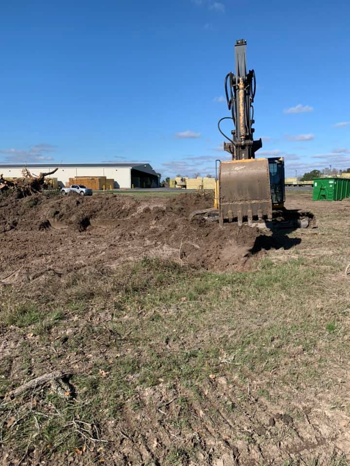 A professional excavation & dirt contractor serving the Carmine & Brenham, TX areas