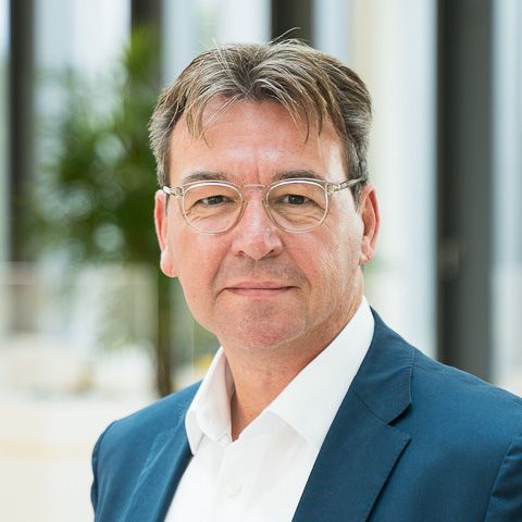 Dirk Wunder