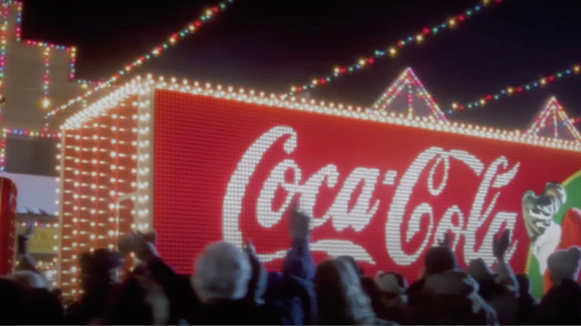 Coca-Cola_Christmas_winter_truck_santa_iconic-commercial_Holidays-Are-Coming_Cola-Zero.com