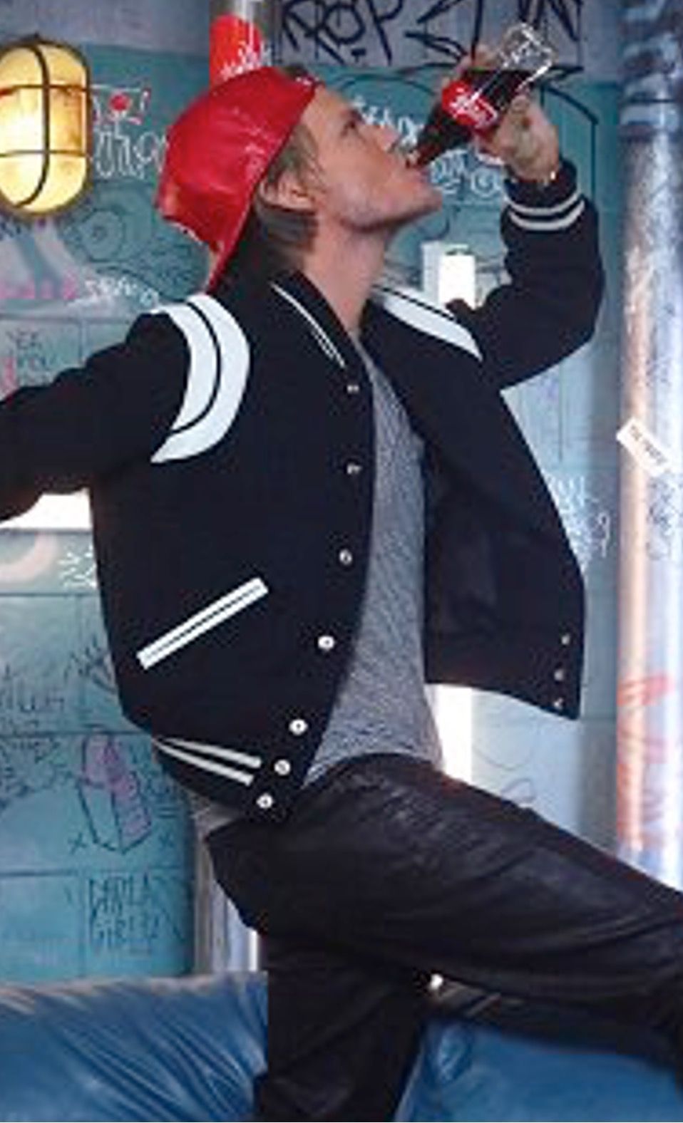 coca-cola-light-taste-diet-coke_collaborated-with-taylor-swift_cola-zero.com