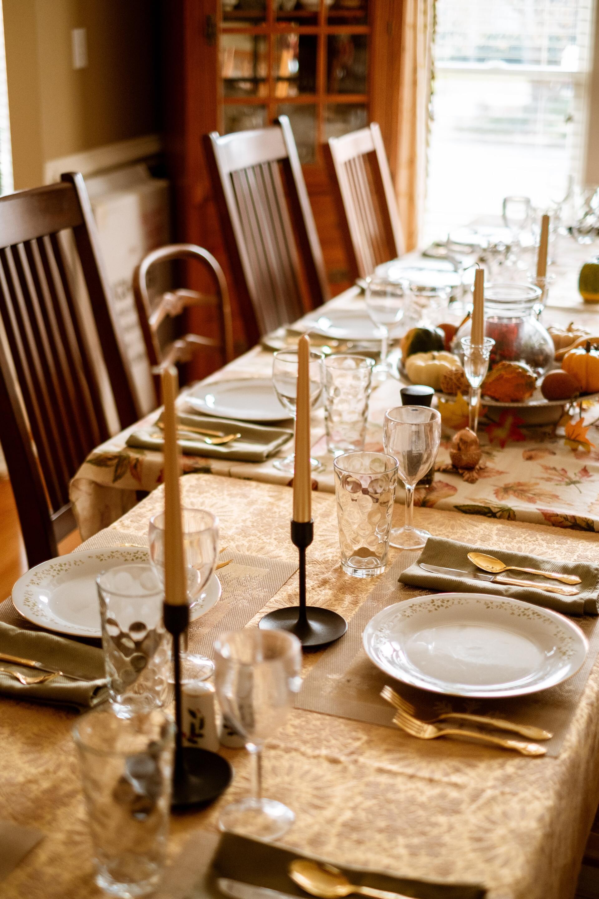 Thanksgiving Table - Virginia Simionato