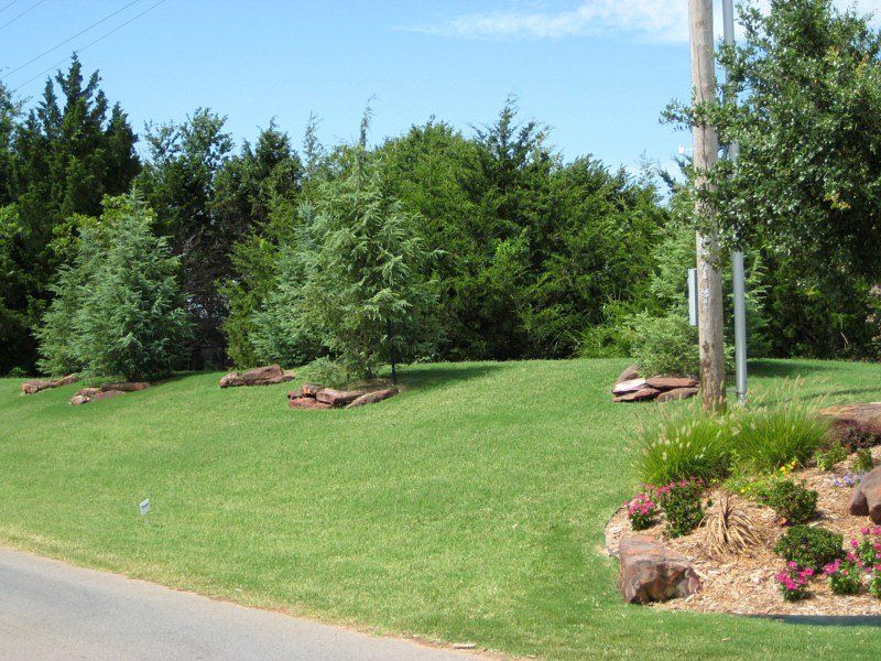 Maintaining Your Lawn Stillwater, OK Prairie's Edge Landscaping