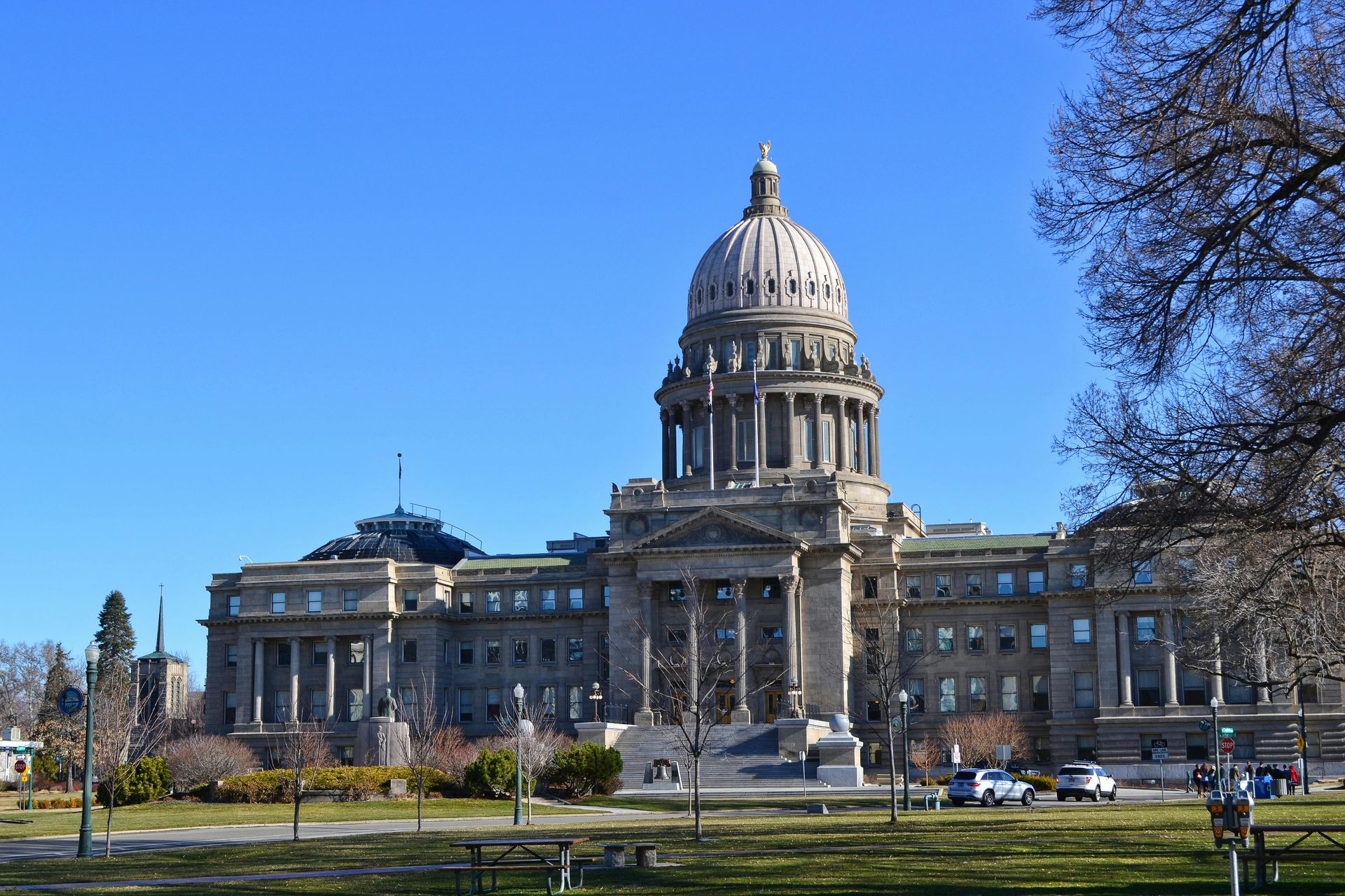 A large building with a dome on top of it