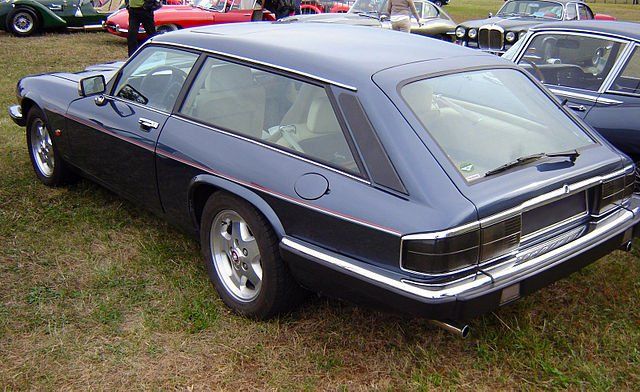 By Jeremy from Sydney, Australia - Jaguar XJS, CC BY 2.0, https://commons.wikimedia.org/w/index.php?curid=48341461