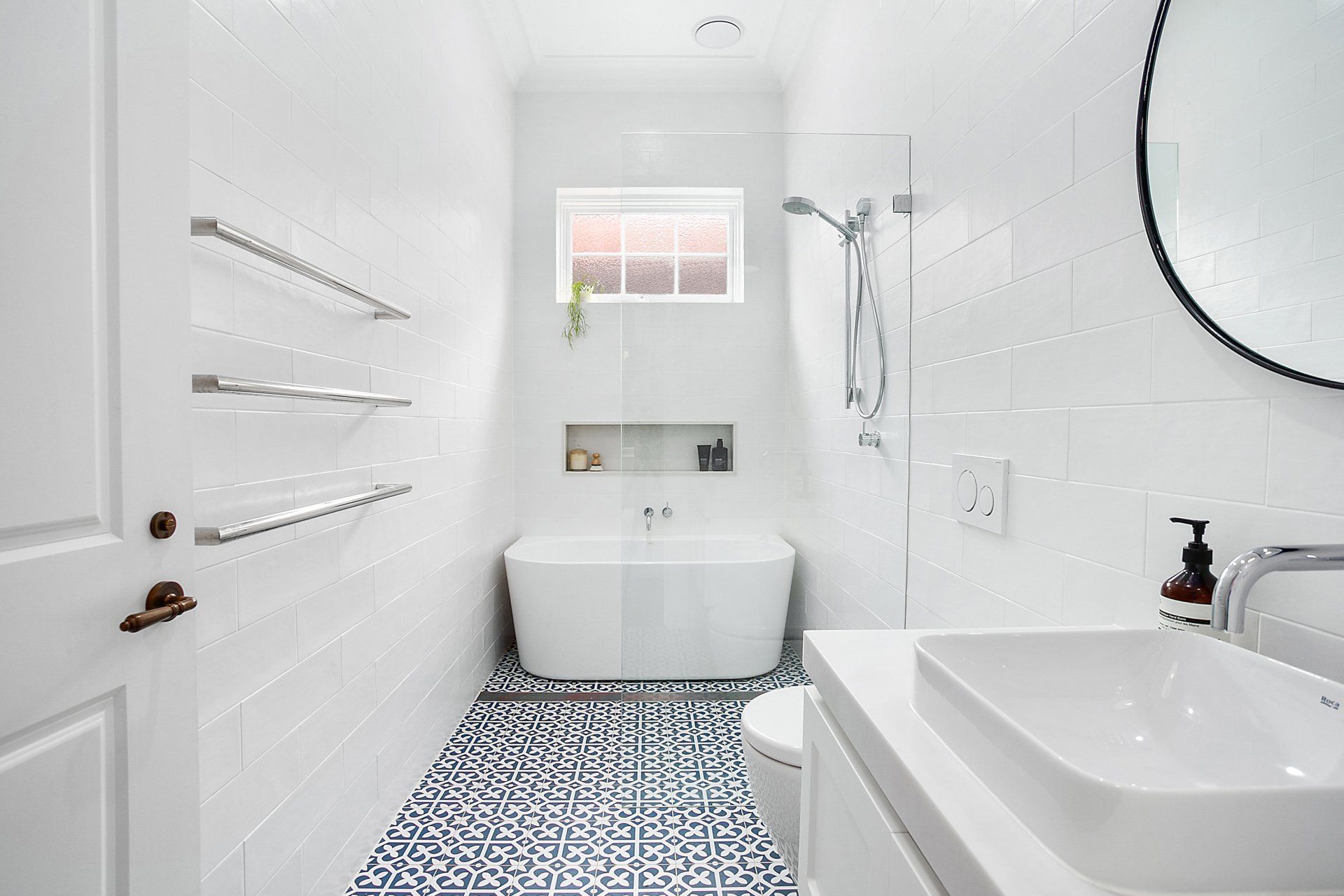 Ann Street project bathroom