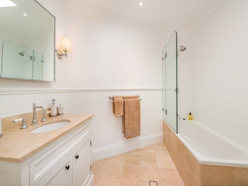 bathroom of Grove Street project