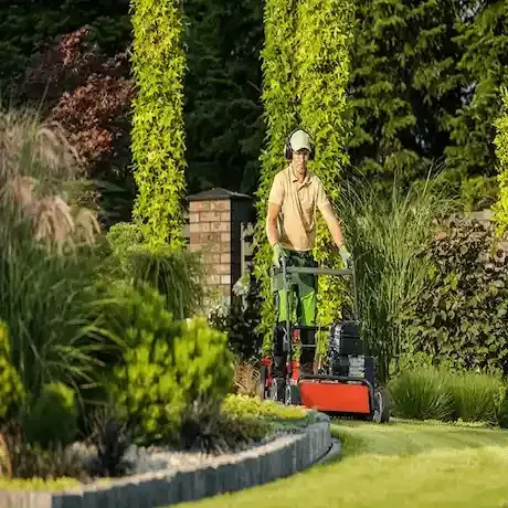 Commercial lawn mowing in Grayslake, IL